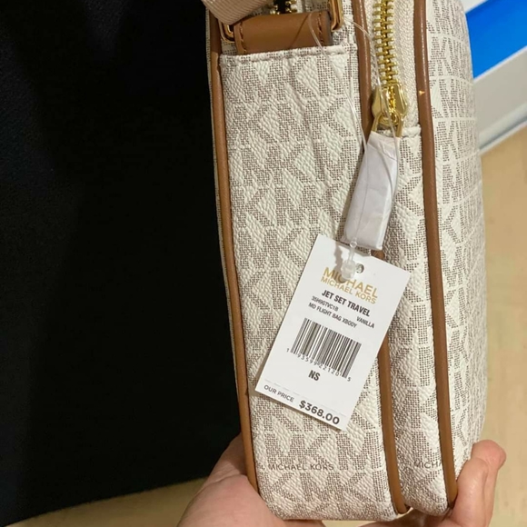 MICHAEL KORS FLIGHT BODY BAG - Picture 6 of 6